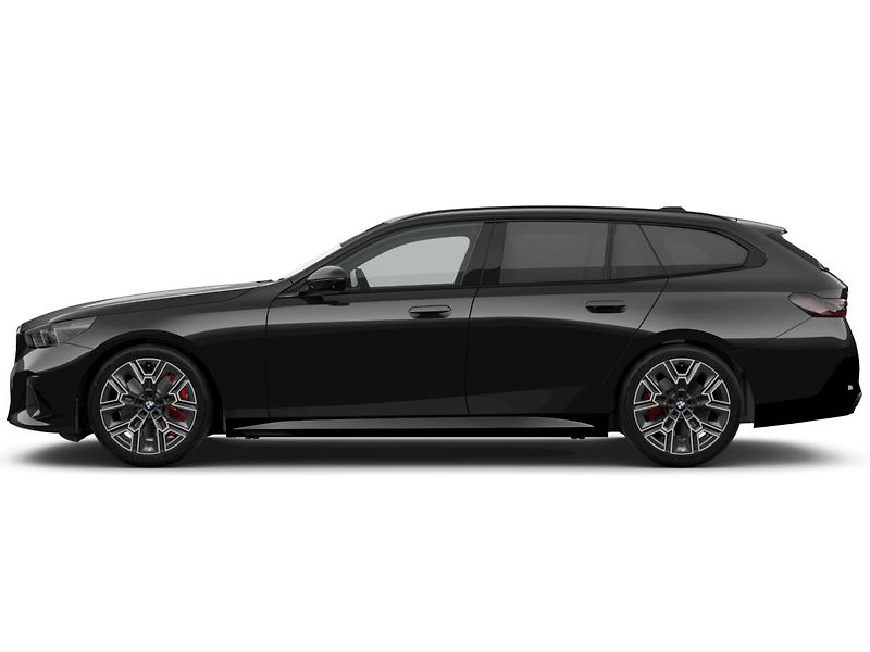 BMW Řada 5 (2026) 540d xDrive Touring - fotka 3 z 10