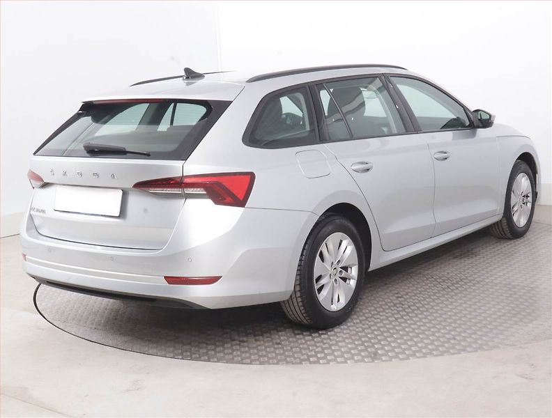 Škoda Octavia (2022) Ambition 2.0 TDI, ČR,1.maj - fotka 5 z 15