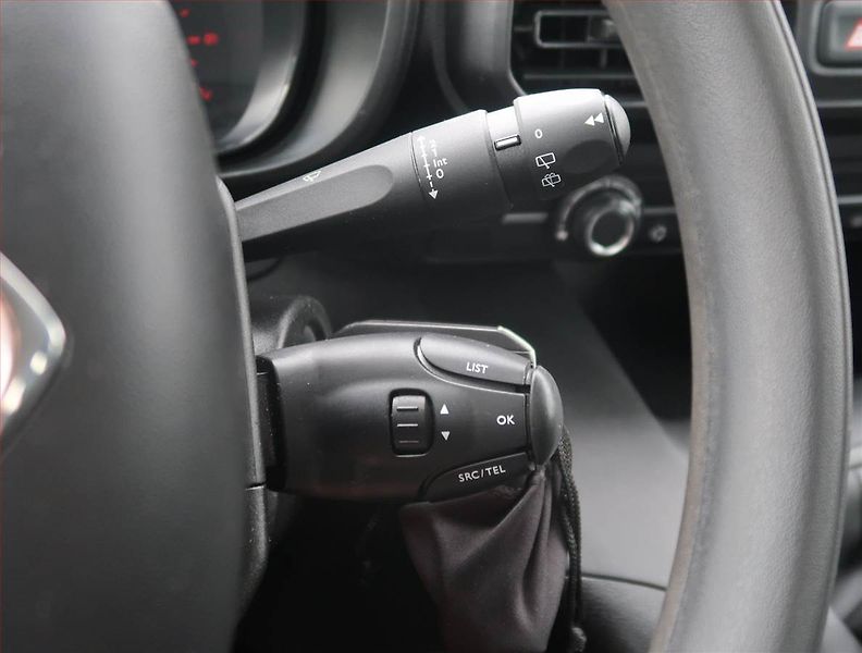 Citroën Berlingo (2022) Live Pack 1.2 PureTech, 5Míst - fotka 17 z 20