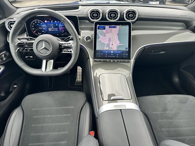 Mercedes-Benz GLC 300d 4MATIC kupé AMG linie - fotka 9 z 14