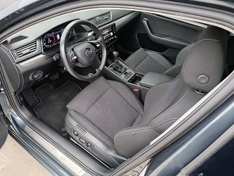 Škoda Superb 2.0TDI 147kW STYLE VIRTUAL DPH - fotka 10 z 29
