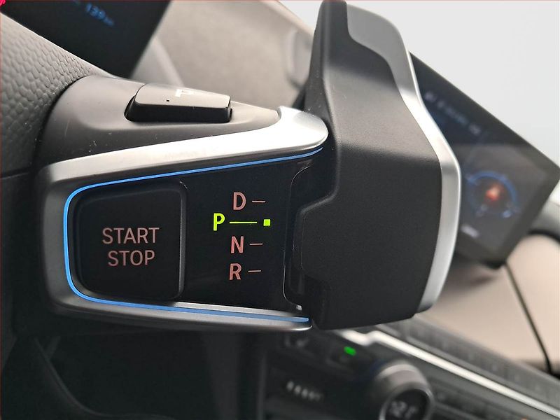 BMW i3 (2020) i3s 120Ah BEV, SoH 96% - fotka 13 z 22