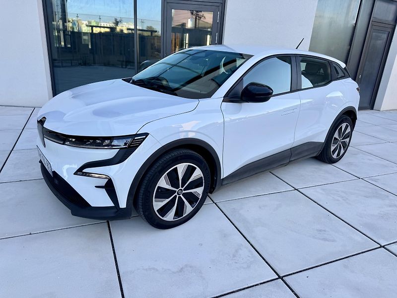 Renault Mégane (2023) E TECH Evolution EV60 1MAJITEL - fotka 5 z 40