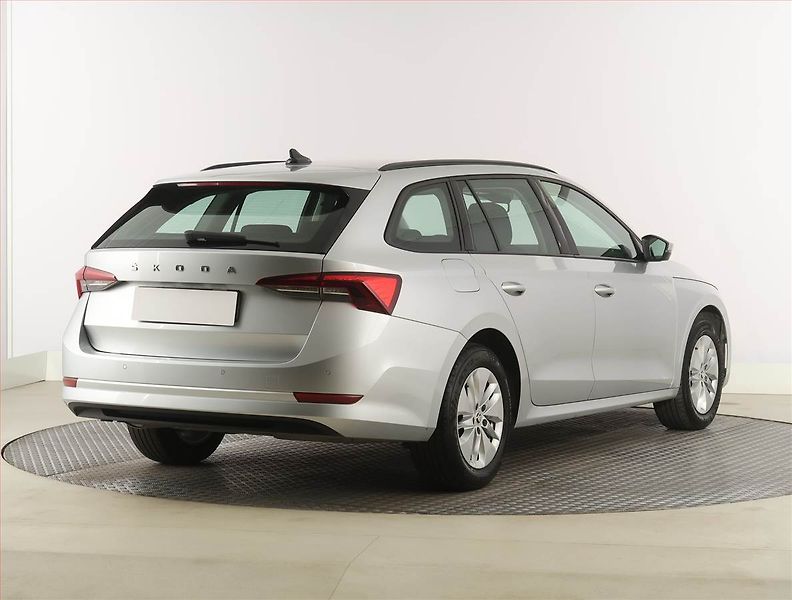 Škoda Octavia (2023) Ambition 2.0 TDI - fotka 5 z 23