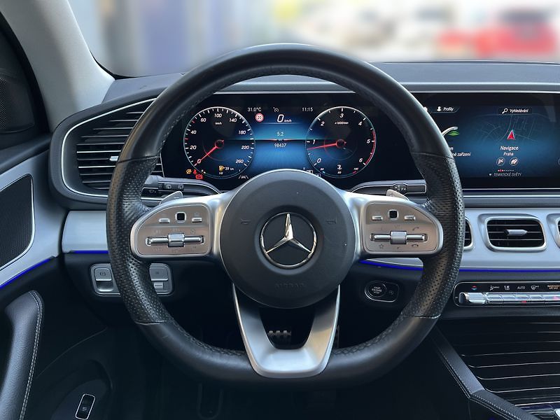 Mercedes-Benz GLE 350d 4MATIC AMG Line - fotka 11 z 21
