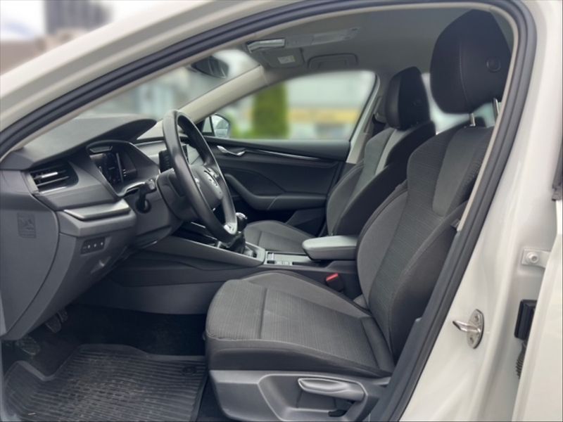 Škoda Octavia 2,0 TDI Ambition - fotka 7 z 11
