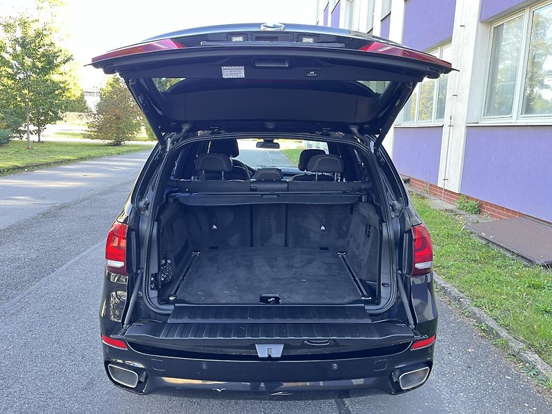 BMW X5 3,0 D xDrive 30D ///M - fotka 19 z 34