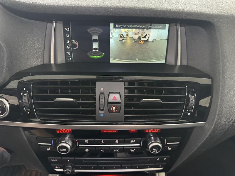 BMW X4 (2017) X4 M40i xDrive HARMAN KARDON - fotka 29 z 35