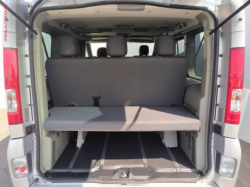 Opel Vivaro (2009) 2.5CDTi WESTFALIA, Life, TZ - fotka 7 z 24