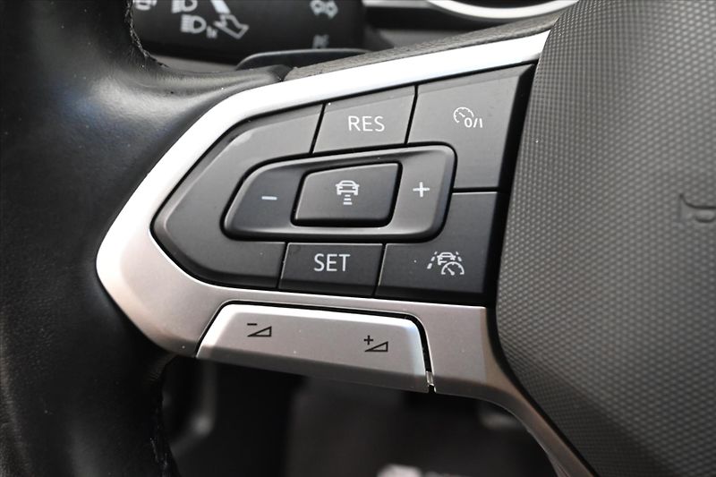 Volkswagen Passat 2,0 TDI 110 kW DSG Business Zá - fotka 24 z 31