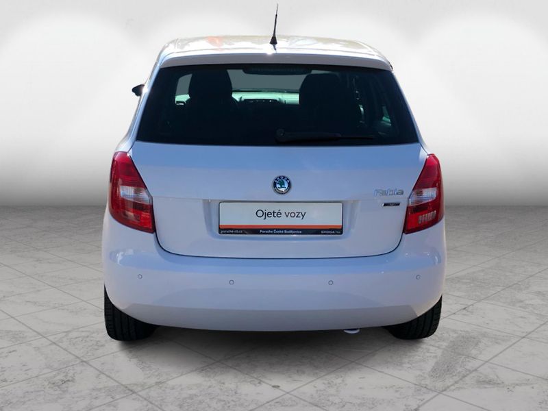 Škoda Fabia 1.2 TSi Ambiente - fotka 9 z 27