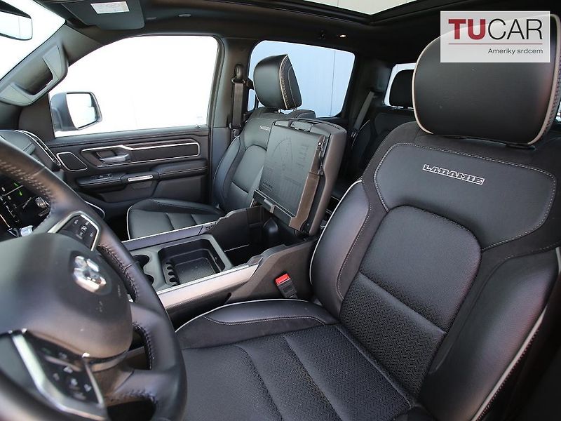 RAM 1500 (2025) Laramie 5.7 V8 HEMI  - fotka 37 z 47