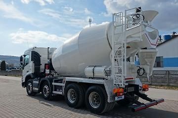 Volvo (2022) FMX 430 8x4 betonmix Setter 9m - fotka 6 z 21
