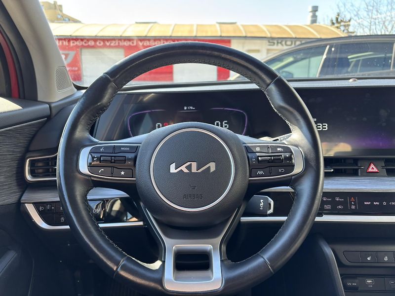 Kia Sportage (2023) Exclusive 1.6 T-GDI (110 kW) M - fotka 11 z 20