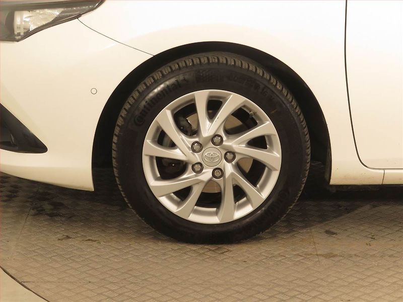 Toyota Auris (2017) 1.6 Valvematic, Serv.kniha - fotka 14 z 16