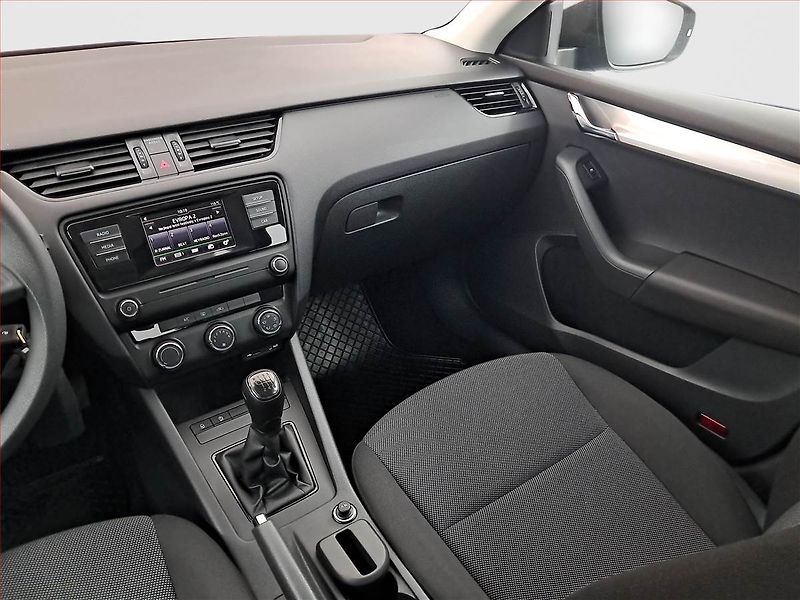 Škoda Octavia (2015) 1.4 TSI CNG, ČR,1.maj - fotka 8 z 14
