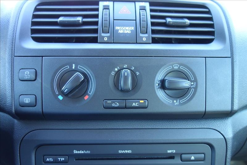 Škoda Fabia 1,2 TSi 63KW, KLIMA, ACTIVE. - fotka 20 z 27