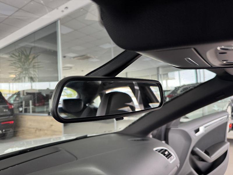 Audi A5 1,8TFSI S-LINE*Xenon*20