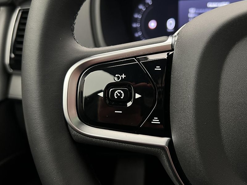 Volvo XC90 T8 AWD RECH. PLUS BRIGHT 7 M - fotka 27 z 51