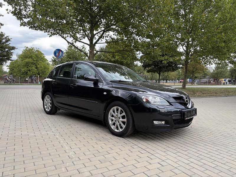 Mazda 3 1.6 Sport Active - fotka 15 z 26