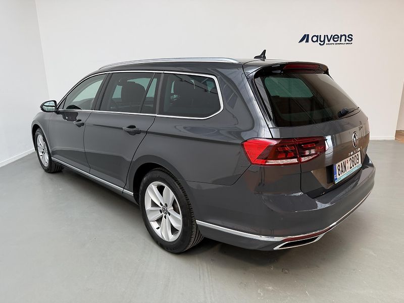 Volkswagen Passat 2.0 TDI 140kW BMT DSG Elegance - fotka 3 z 13