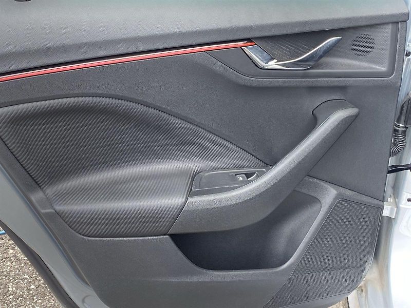 Škoda Kamiq (2025) 1.5 TSI DSG Monte Carlo - fotka 26 z 39