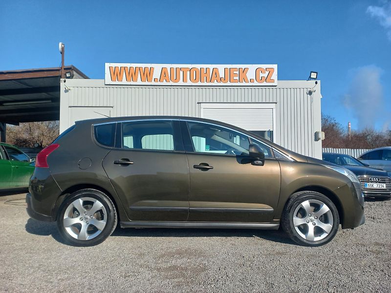 Peugeot 3008 (2009) 2.0HDi 110kW Panorama - fotka 1 z 20