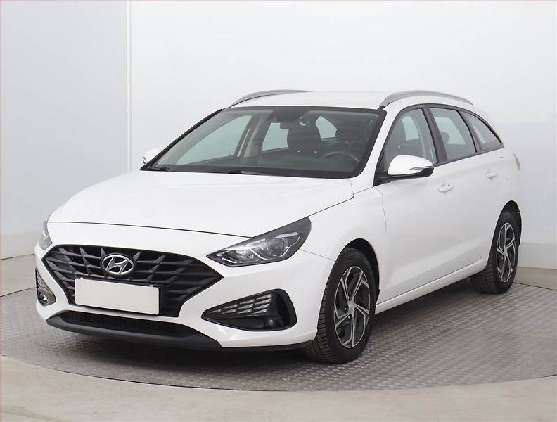 Hyundai i30 (2023) Family Comfort 1.0 T-GDI, ČR - fotka 2 z 17