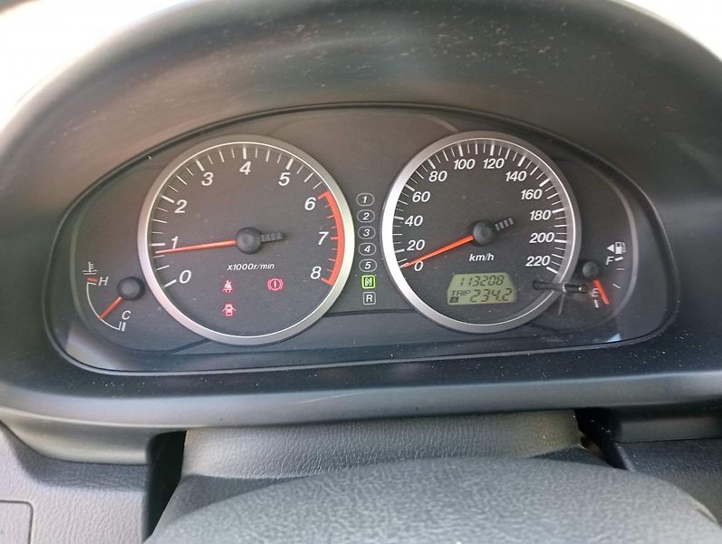 Mazda 2 (2006) 1.4i, AUTOMAT - fotka 23 z 24