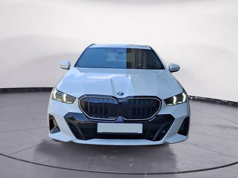 BMW Řada 5 520d xDrive M-Sport Pro Tažné - fotka 2 z 12