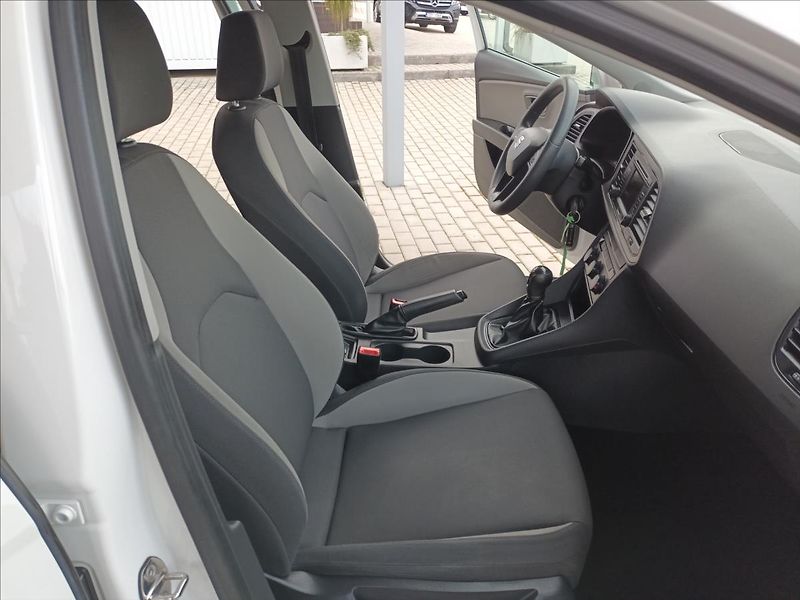 Seat Leon 1,2 TSI,77KW,SERVISKA,KLIMA, - fotka 24 z 41