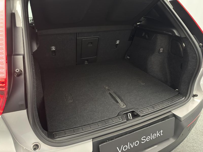 Volvo XC40 B4 DARK PLUS AUT CZ 1.maj - fotka 5 z 46