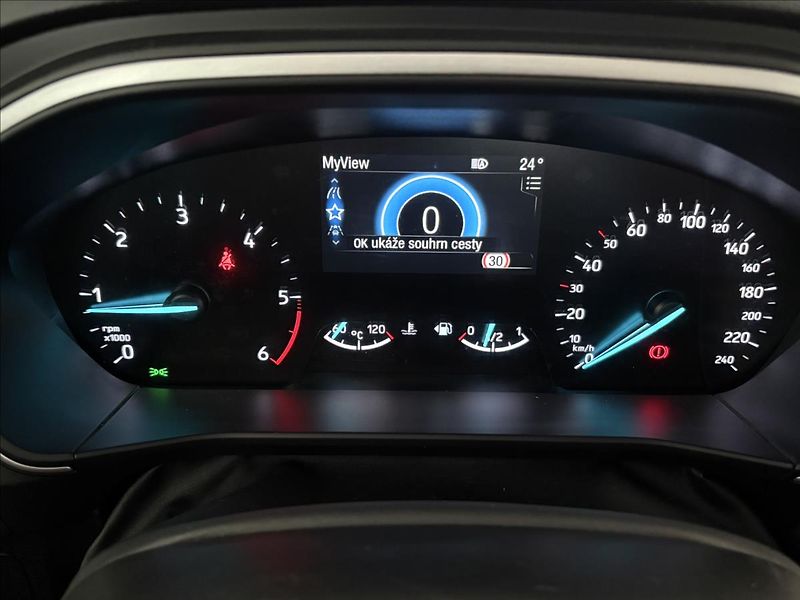 Ford Focus 1,5 TDCi88kW Led,ACC,Kamer,Výh - fotka 27 z 44