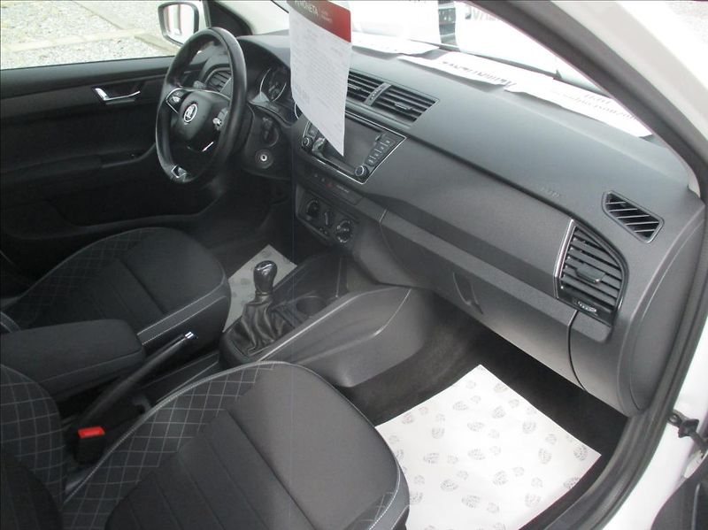 Škoda Fabia 1,0 TSI, servis,DPH,1.maj,CZ, - fotka 9 z 43