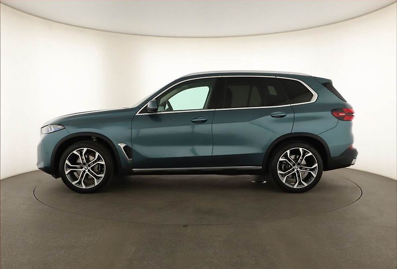 BMW X5 (2025) xDrive30d - fotka 3 z 20