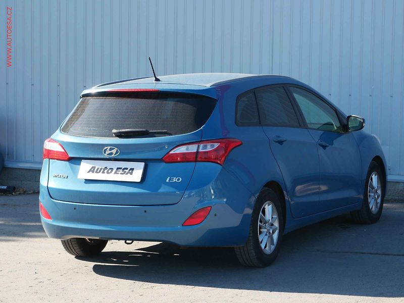Hyundai i30 (2013) 1.6 CRDi, ČR - fotka 4 z 17