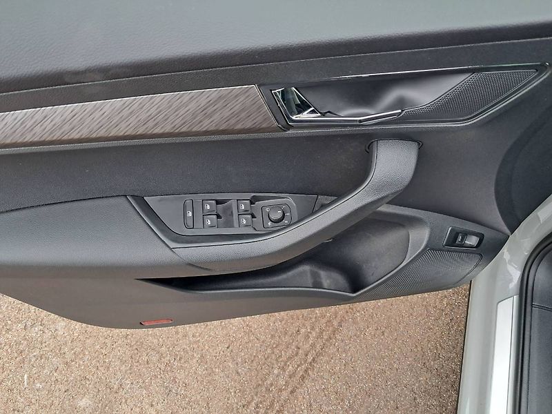 Škoda Karoq (2025) Top Selection 2.0 TDI / 85 kW - fotka 18 z 32