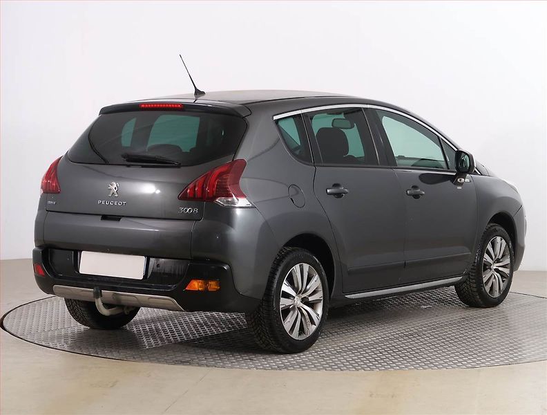 Peugeot 3008 (2016) 1.6 BlueHDi, Automat - fotka 5 z 21