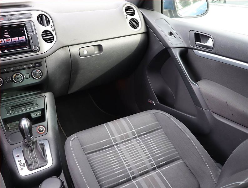 Volkswagen Tiguan (2016) 1.4 TSI, Automat, Serv.kniha - fotka 8 z 17