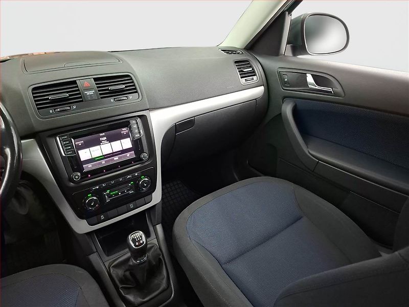 Škoda Yeti (2013) Style 2.0 TDI, 4X4, Navi - fotka 8 z 17
