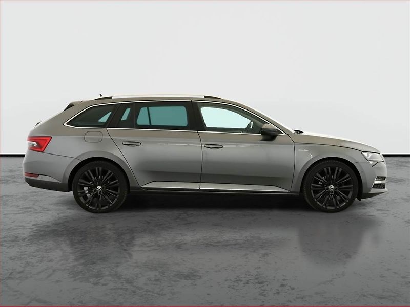 Škoda Superb (2022) Laurin&Klement 2.0 TDI - fotka 6 z 20