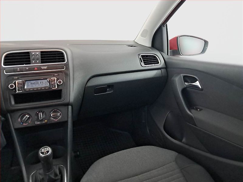 Volkswagen Polo (2010) 1.2 12V - fotka 8 z 17