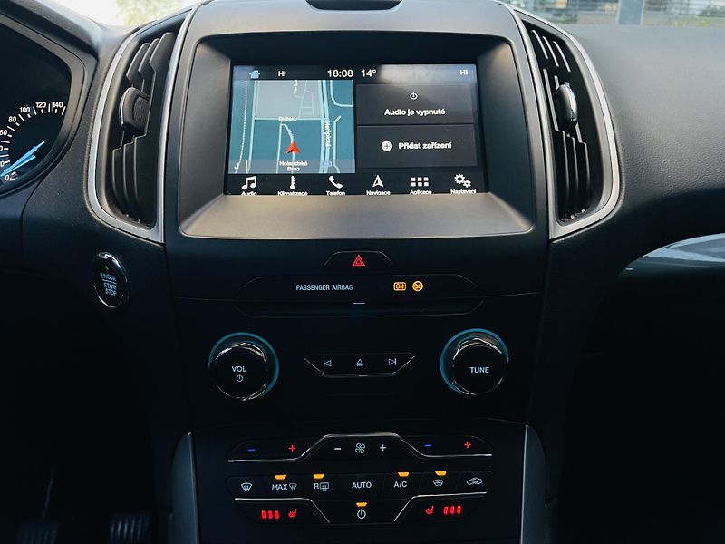 Ford Galaxy 2.0TDCi MANUÁL 7MÍST SENZORY - fotka 38 z 46