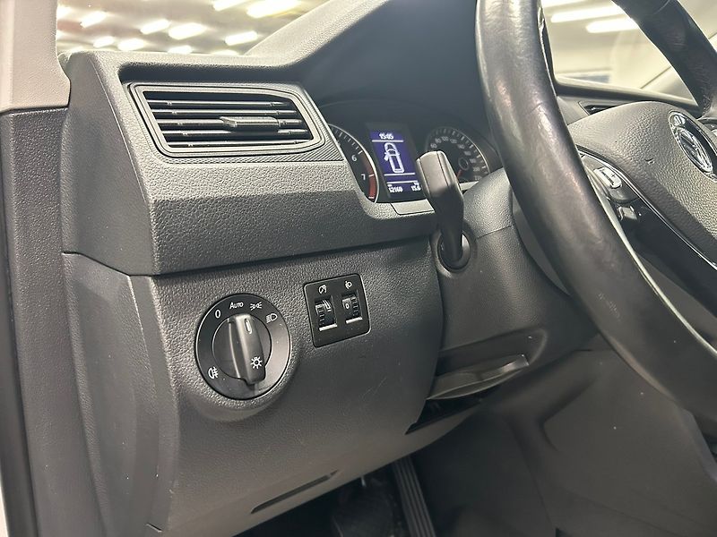 Volkswagen Caddy (2018) 1.4TGI Maxi Skříň | Záruka - fotka 18 z 44