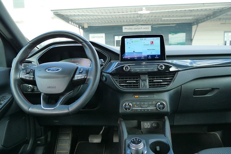 Ford Kuga - fotka 6 z 6
