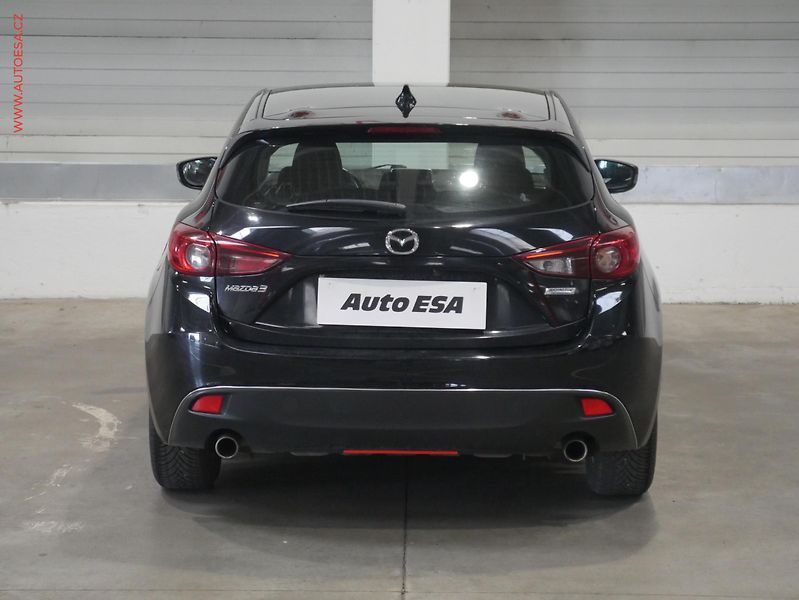 Mazda 3 (2014) 2.0 i, ČR, Navi, xenon - fotka 5 z 18
