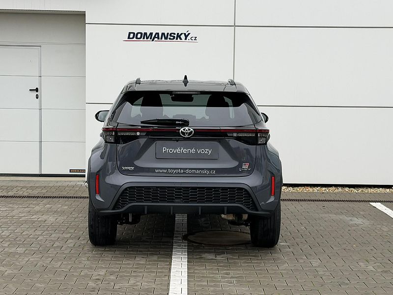 Toyota Yaris Cross (2026) GR SPORT+TECH AT 1,5 HEV 130k  - fotka 11 z 14