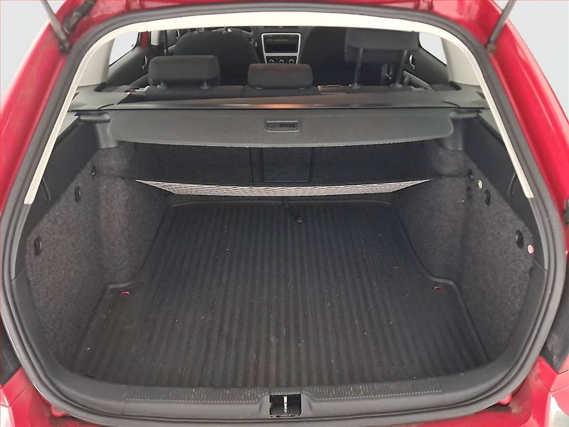 Škoda Octavia (2010) Ambiente 1.2 TSI, Serv.kniha - fotka 14 z 16