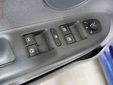 Volkswagen Golf Plus (2007) 1.9 TDi, TZ, výhř.sed. - náhled 16