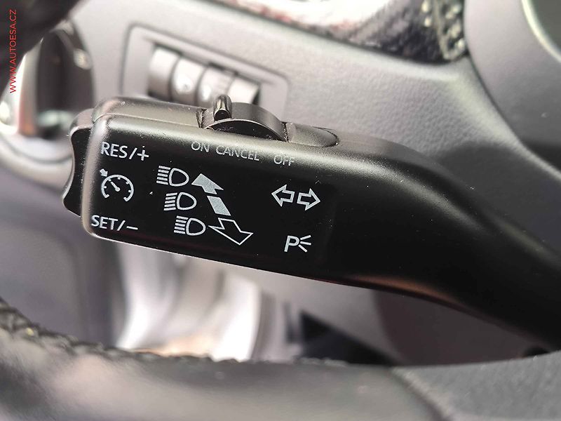 Škoda Rapid (2014) 1.4 TSi, Ambition, DSG, xenon - fotka 13 z 16